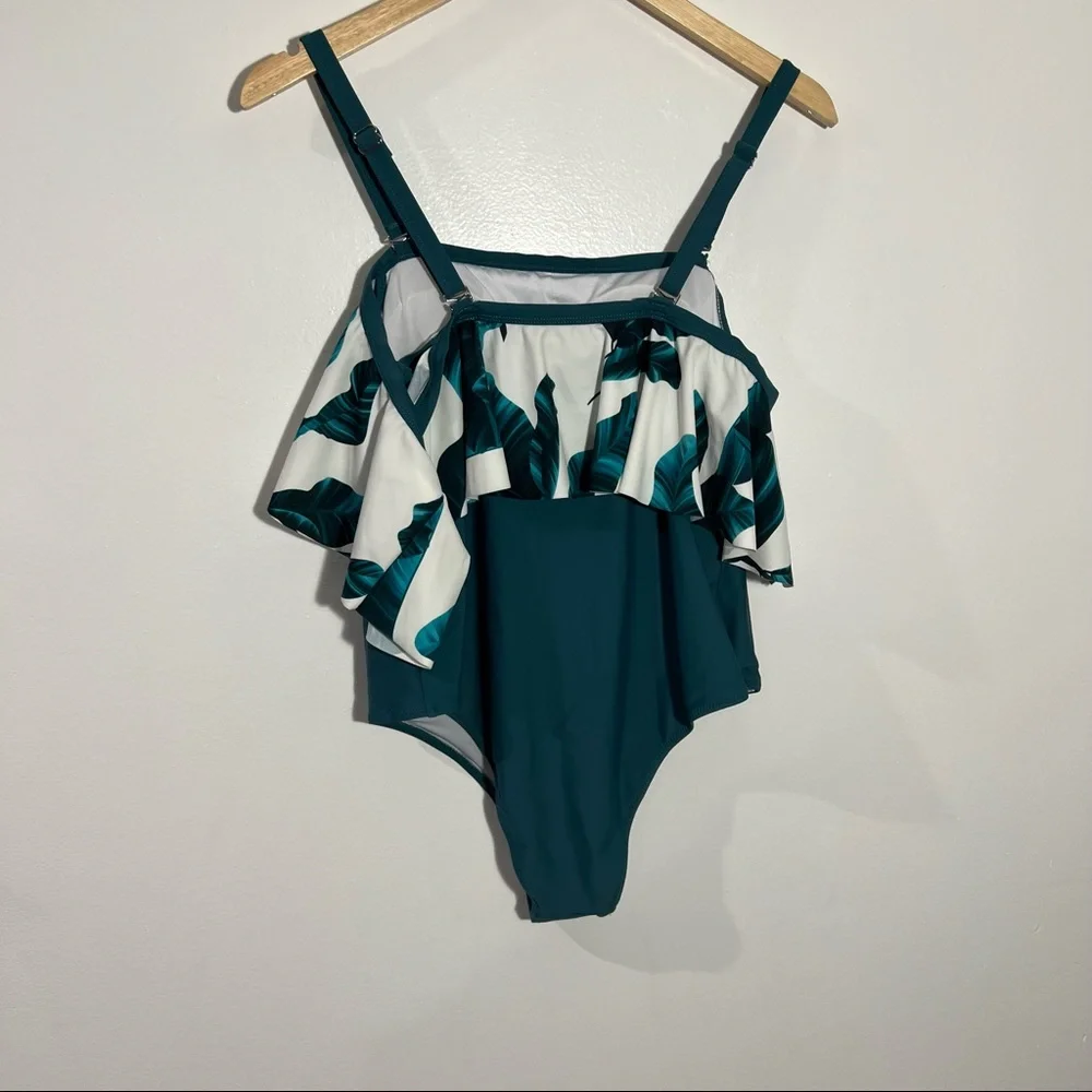 New Cupshe Zora Tropical Plus Size One‎ Piece Swimsuit Size 0X
